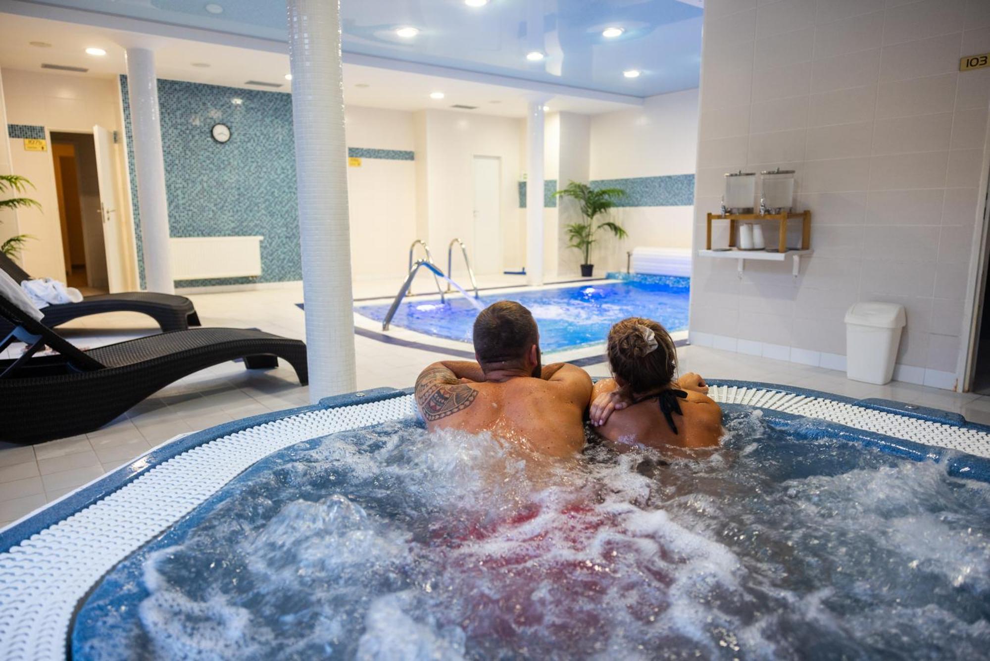 Pytloun Wellness Hotel Hasistejn Místo Екстериор снимка