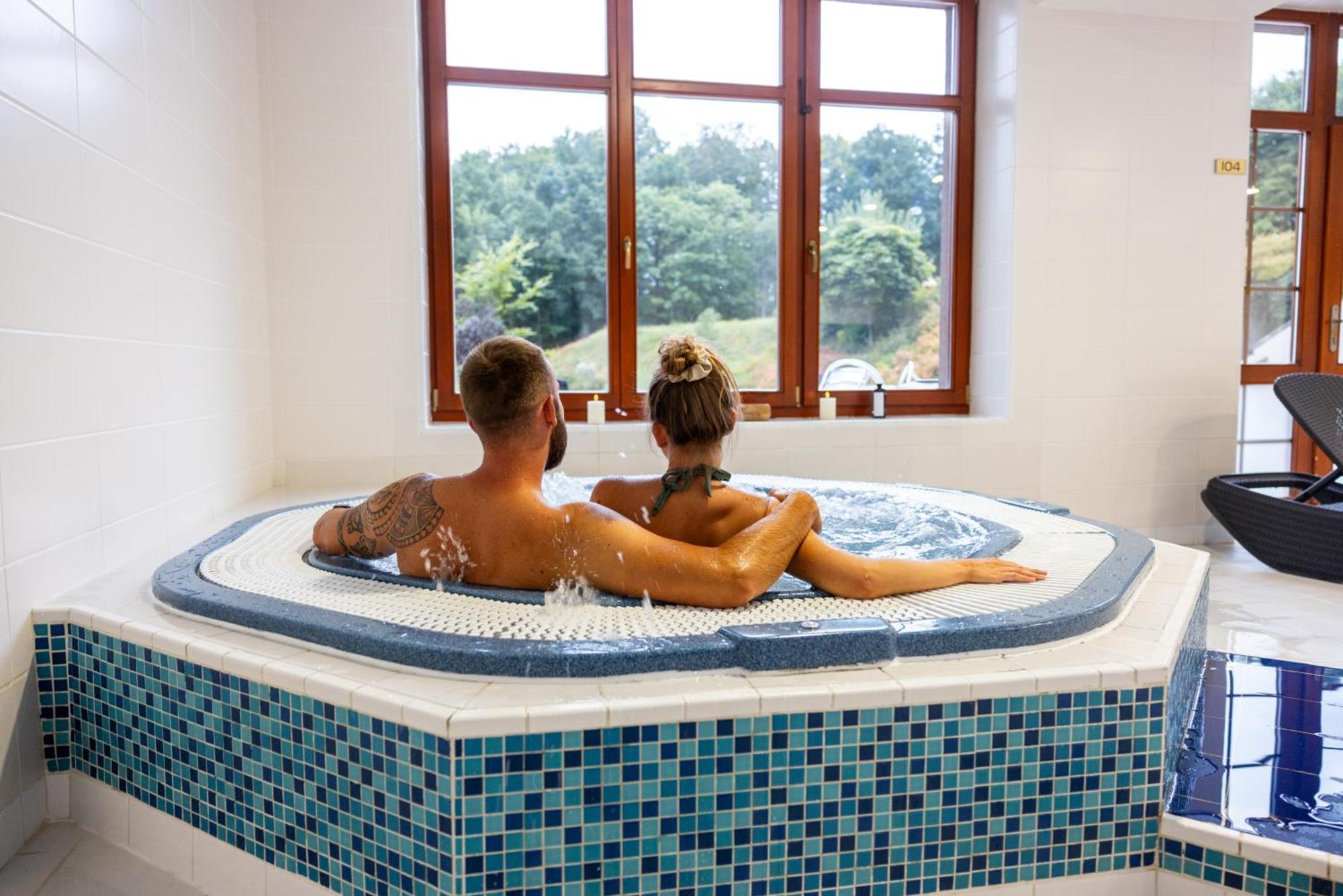 Pytloun Wellness Hotel Hasistejn Místo Екстериор снимка