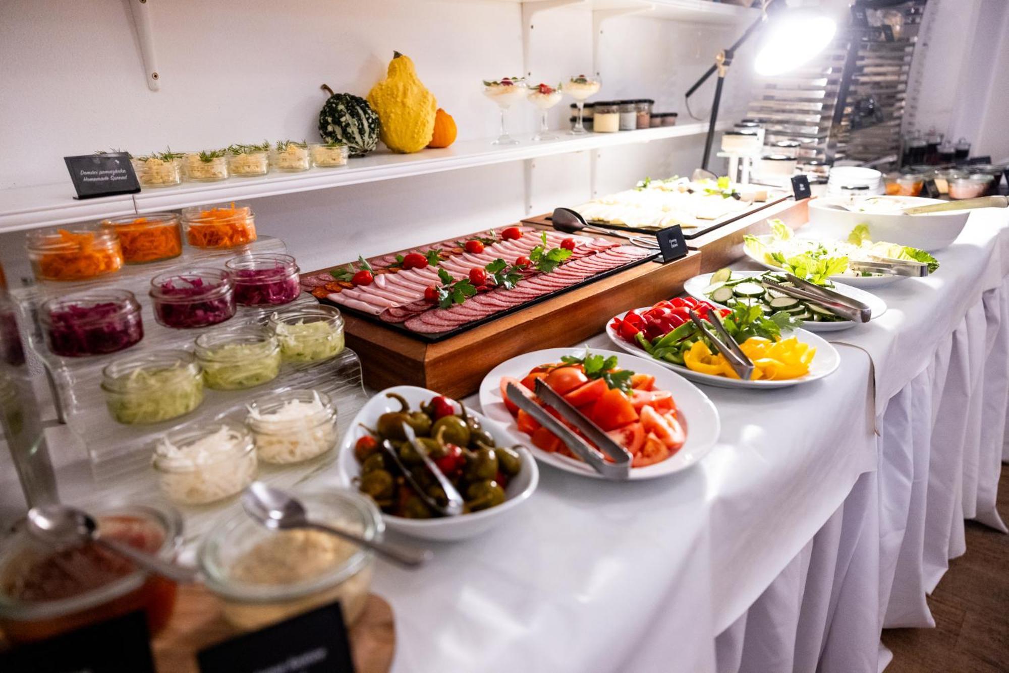 Pytloun Wellness Hotel Hasistejn Místo Екстериор снимка