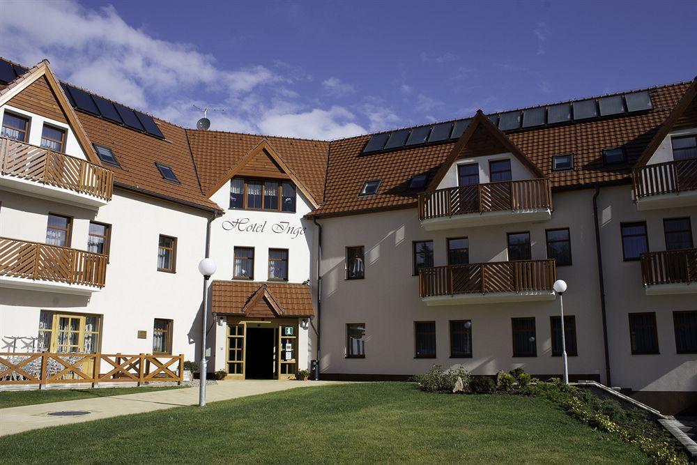 Pytloun Wellness Hotel Hasistejn Místo Екстериор снимка
