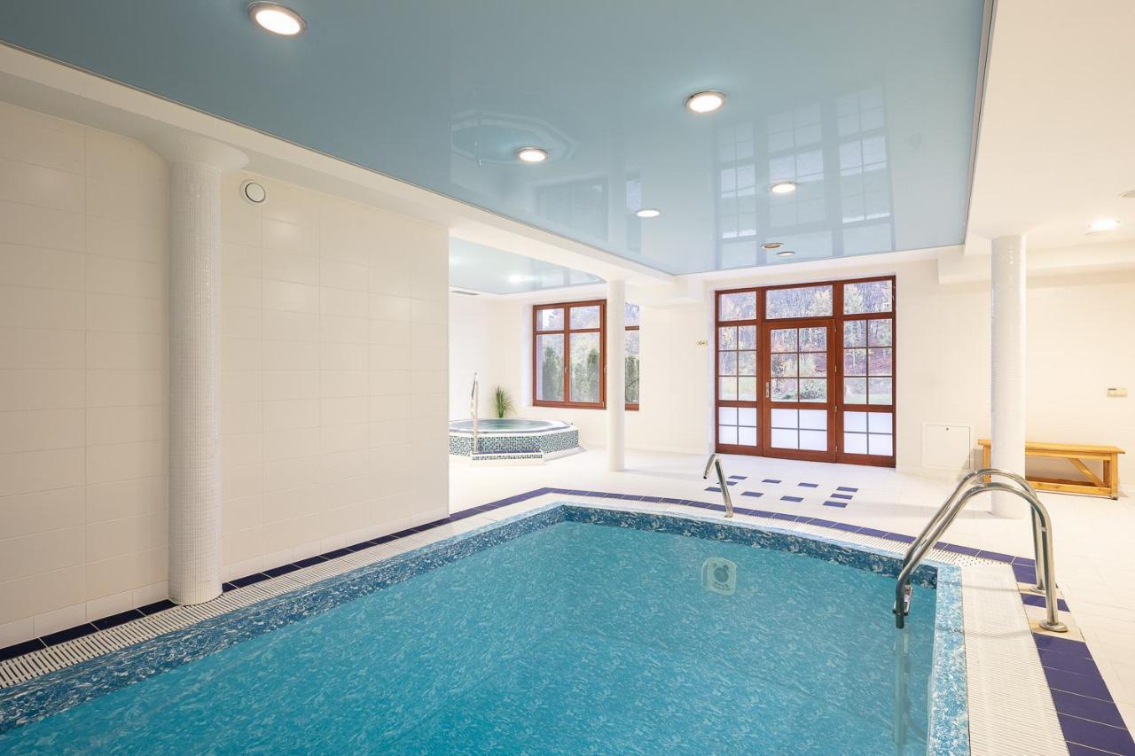 Pytloun Wellness Hotel Hasistejn Místo Екстериор снимка