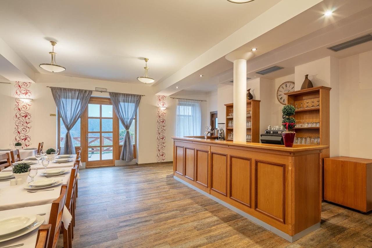 Pytloun Wellness Hotel Hasistejn Místo Екстериор снимка