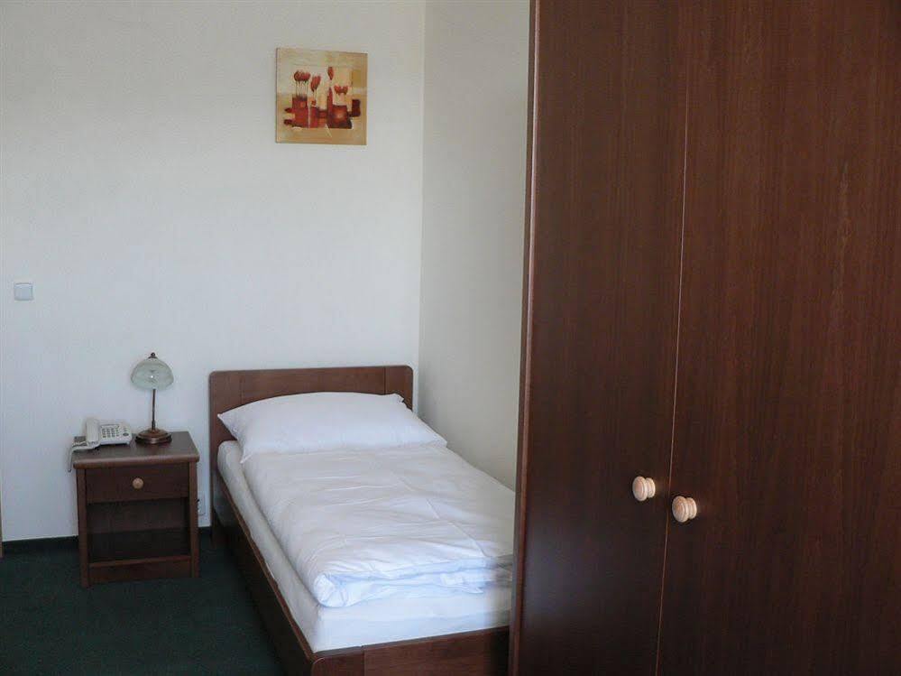 Pytloun Wellness Hotel Hasistejn Místo Екстериор снимка